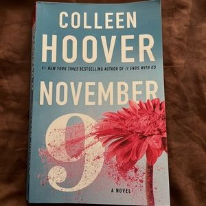 Colleen Hoover: November 9